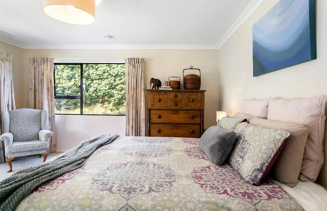 Lupin Lodge Bed & Breakfast-1